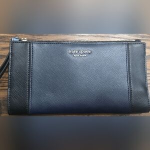 Kate Spade Spencer Continental Wristlet